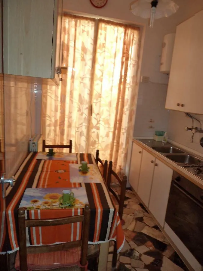 A Ca Du Piero Apartment Albisola Superiore 0*,